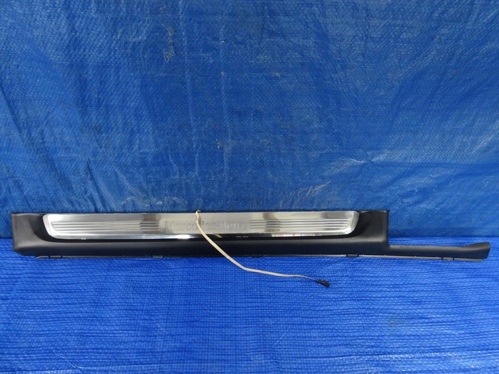 фото №1, Молдинг порог правая mercedes w205 cabrio