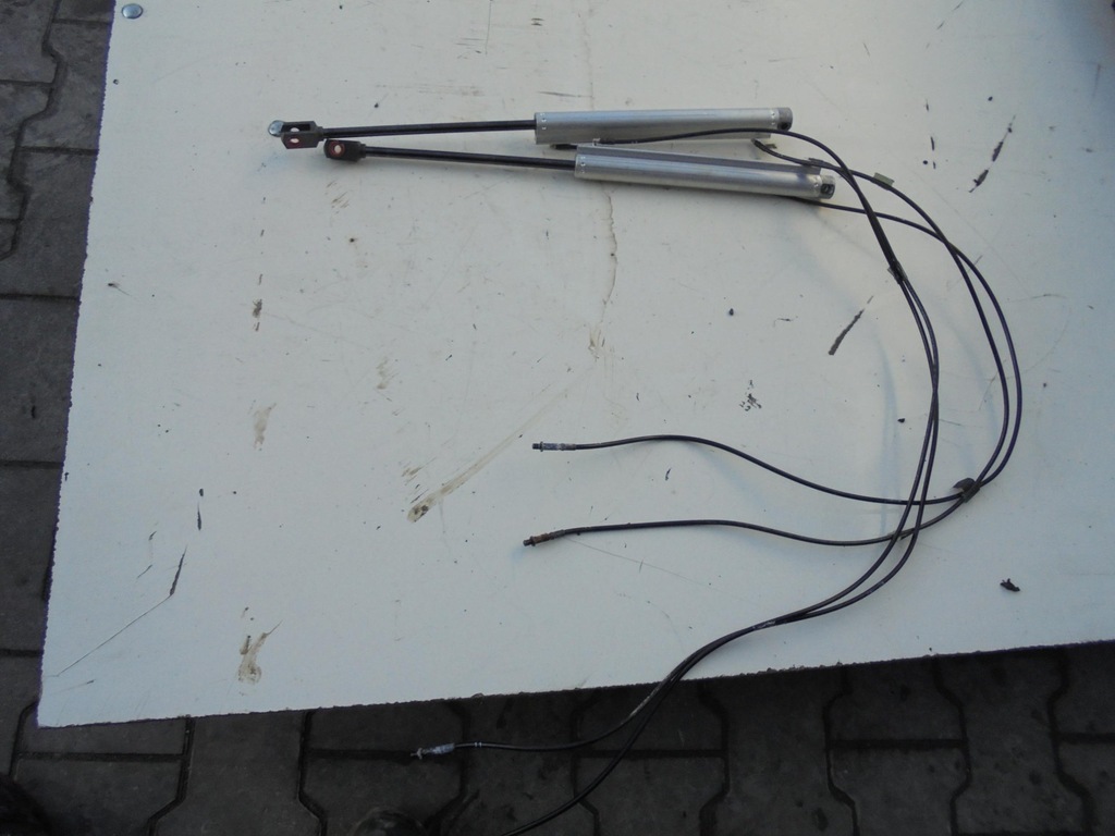 фото №1, Амортизатори дах vw eos -доставка-