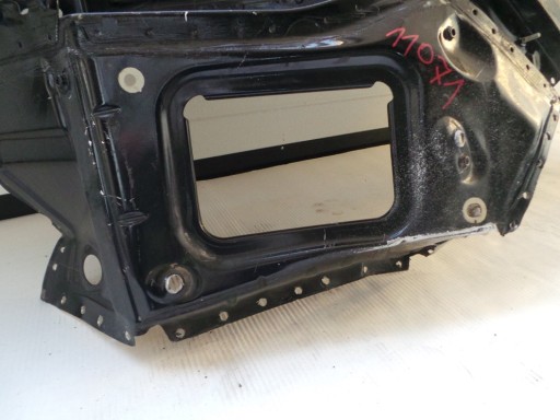 фото №4, Porsche panamera панель фари задня правий