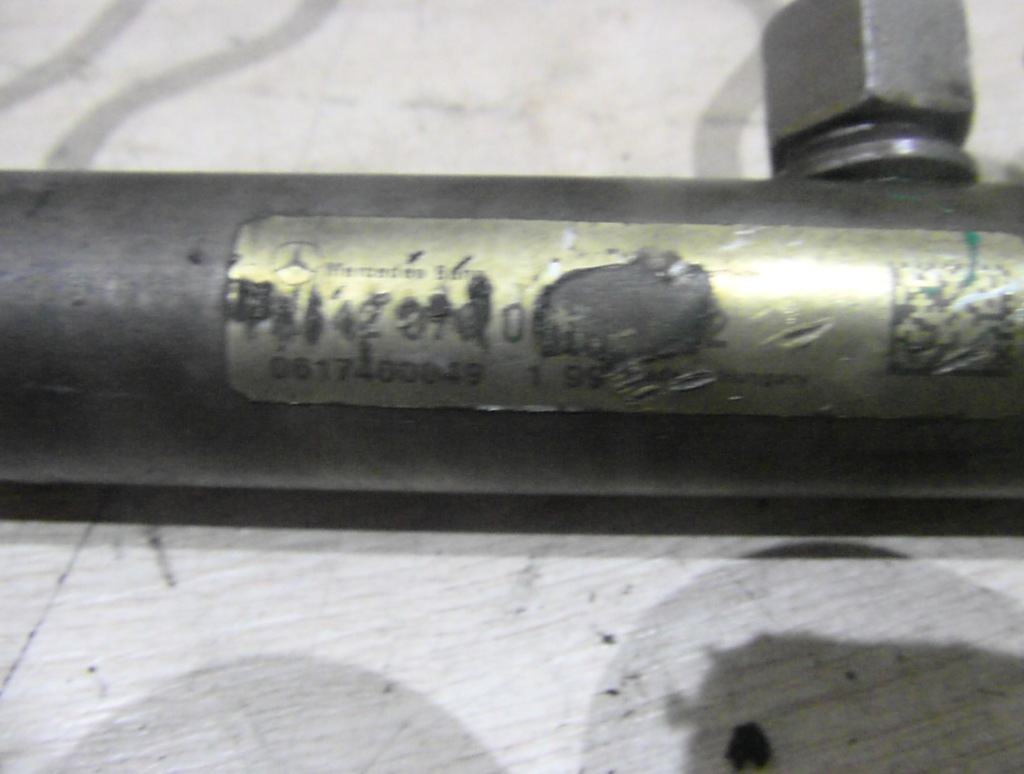 фото №4, Молдинг впрыскная mercedes r klasa w251 3.0 cdi