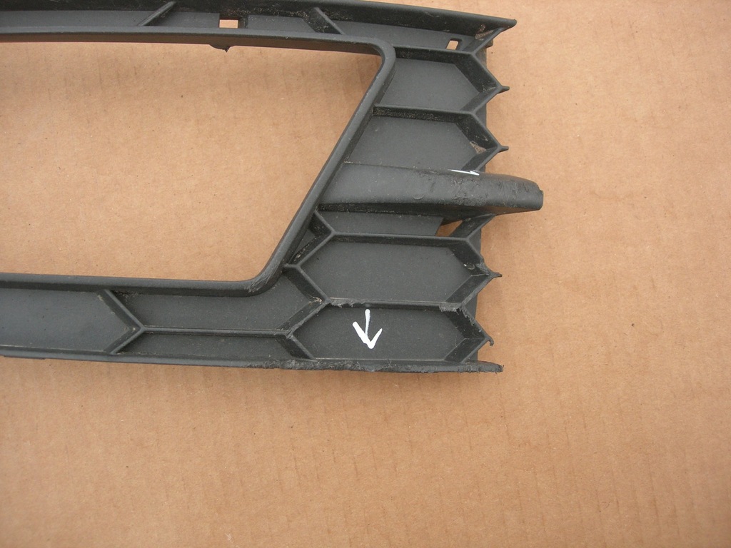 фото №2, Решётка бампера r skoda rapid 5ja807682 w-wa