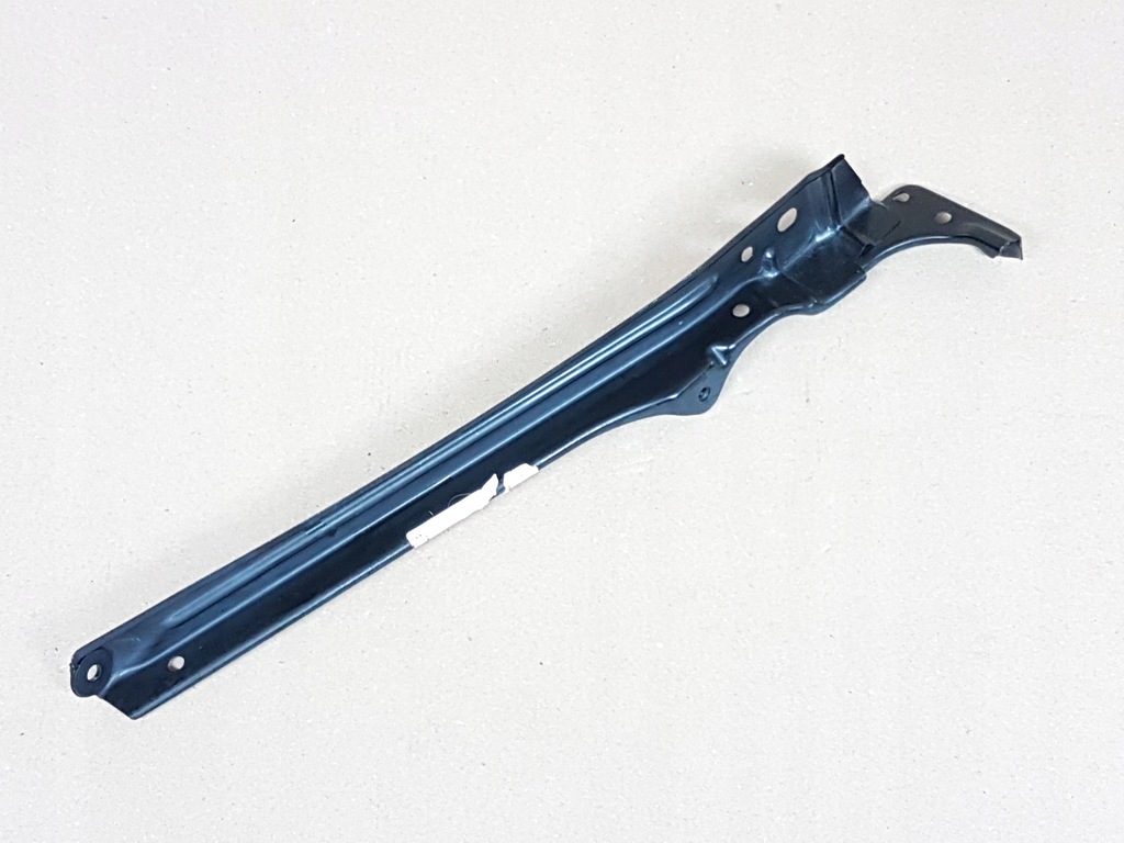 фото №9, Lexus is 05-12 кронштейн усилитель передний pas