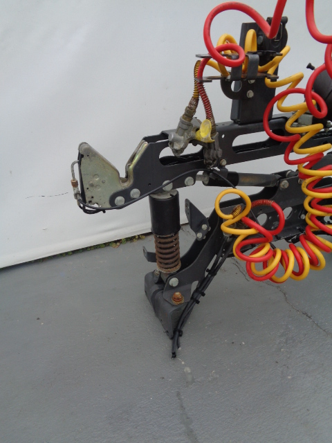 фото №4, Mercedes axor подвеска кабины задняя