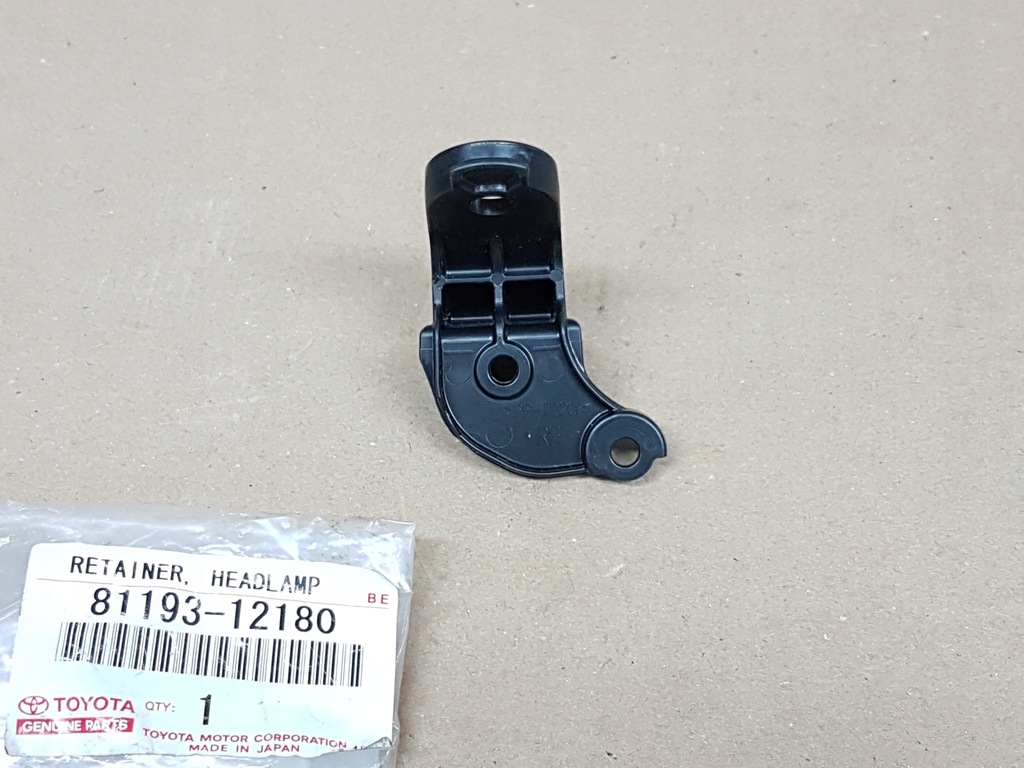 фото №8, Auris ii 2 12-18 кронштейн вушко кронштейн ремкомплект лампи лампа перед права