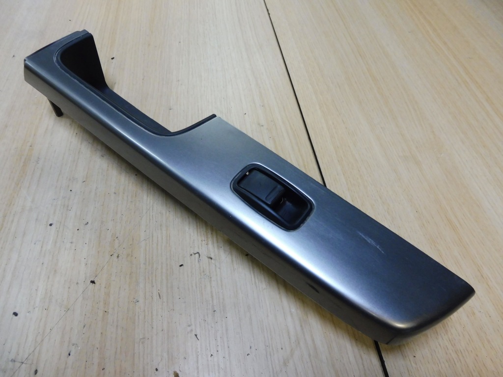 фото №1, Patrol панель перемикач вікон лівий задня y61 3,0 gu4