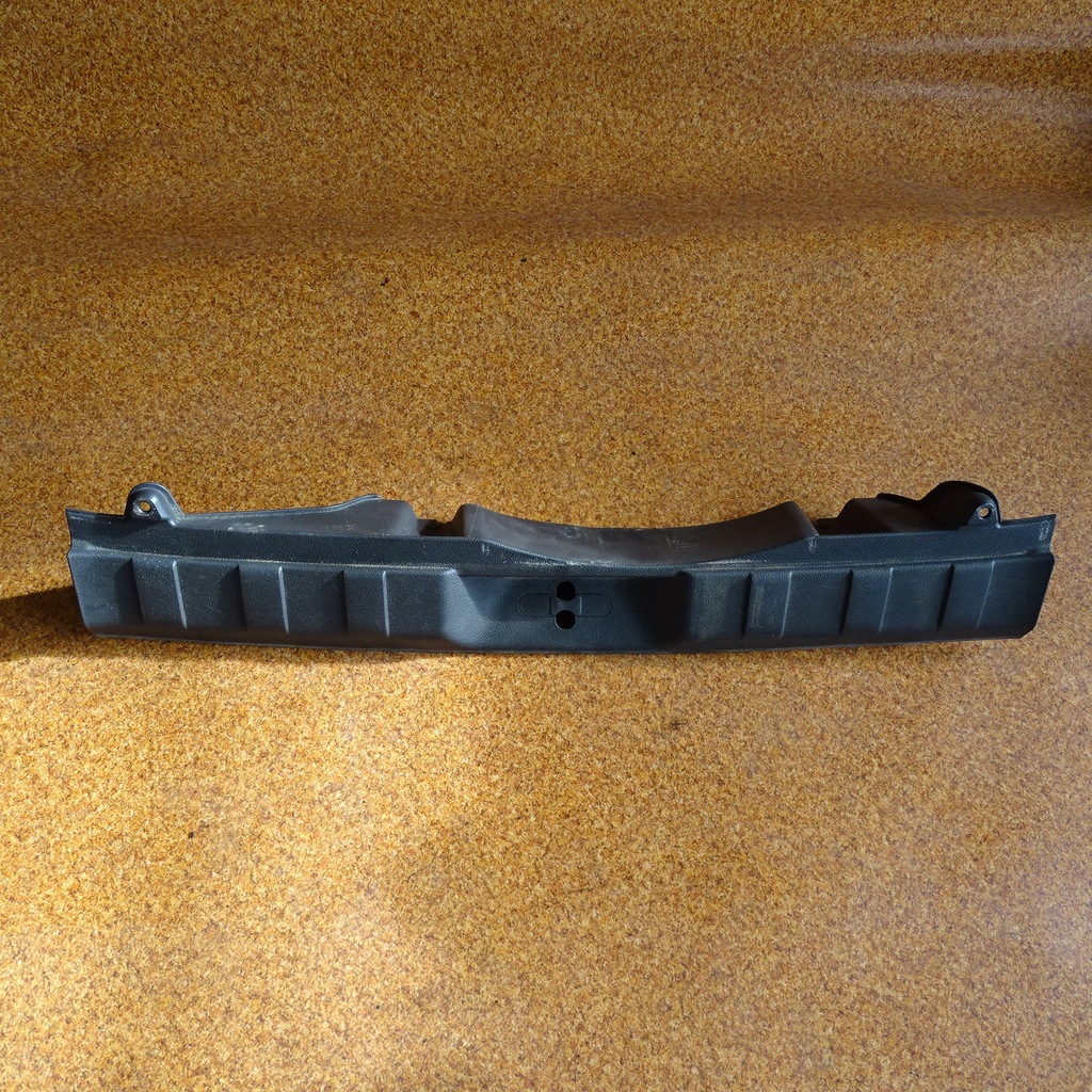 фото №1, Nissan x-trail t31 09r молдинг пластик поперечина задняя