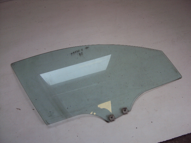 фото №1, Стекло дверь правый перед mazda 6 2008- kombi