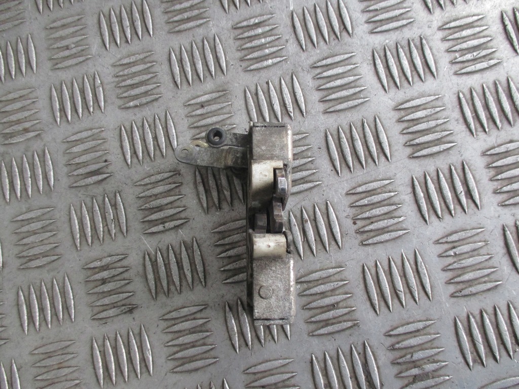 фото №4, Замок дверь правый перед renault magnum 01-04r