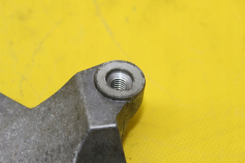 фото №5, Кронштейн компрессора кондиционер s4 b6 4.2 b 079260885b bbk