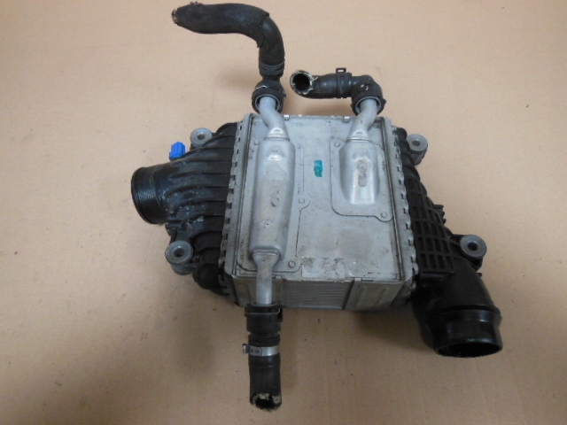 фото №1, Радіатор інтеркулер jaguar f-pace xf 2.0d