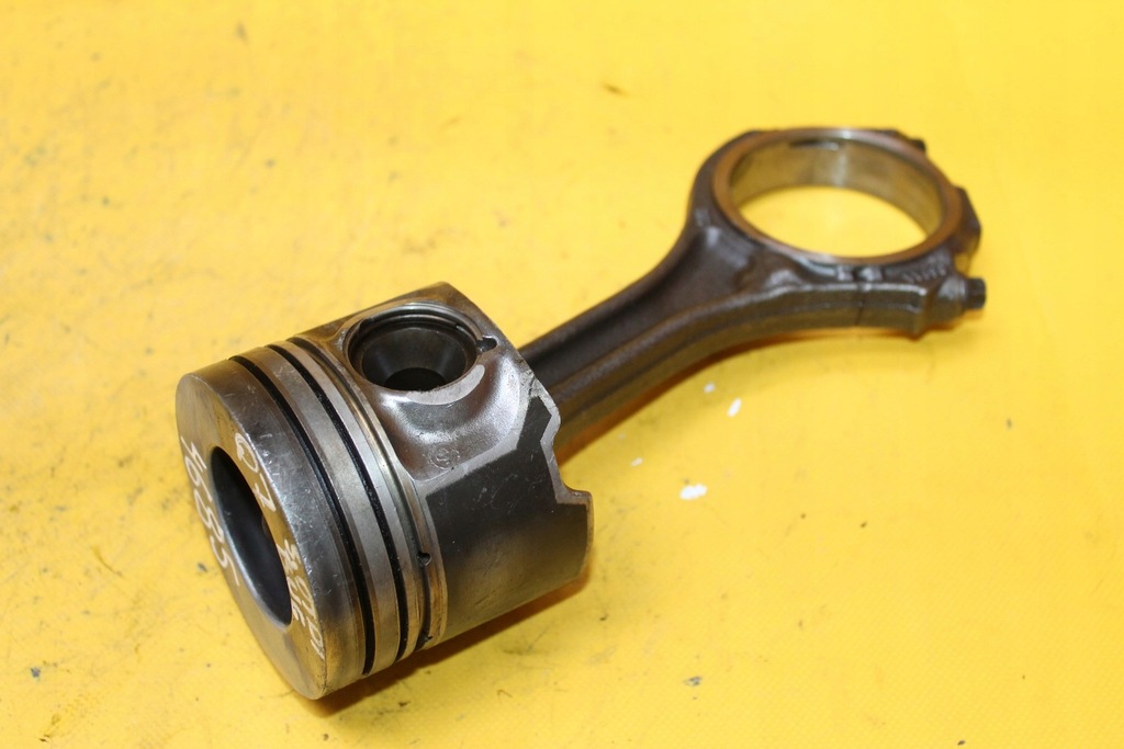 фото №2, Поршни поршень шатун шатун q7 3.0 tdi bug 059aa