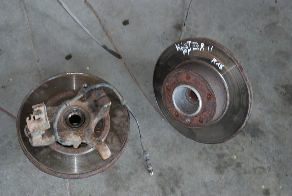 фото №1, Ступица l / p перед с abs master ii 2.5 dci 03-10