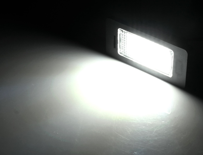 фото №2, Bmw e46 підсвітка номерного знака ліхтарі led can-bus