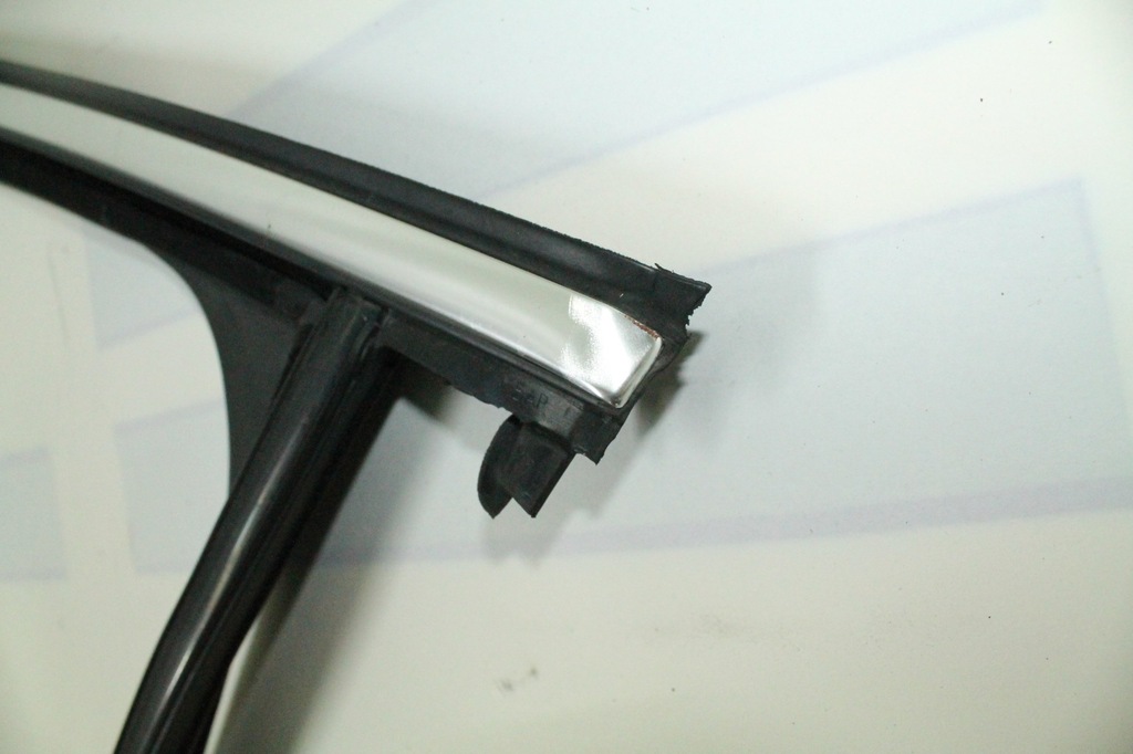 фото №4, Vw sharan 7n молдинг уплотнитель левый перед левая