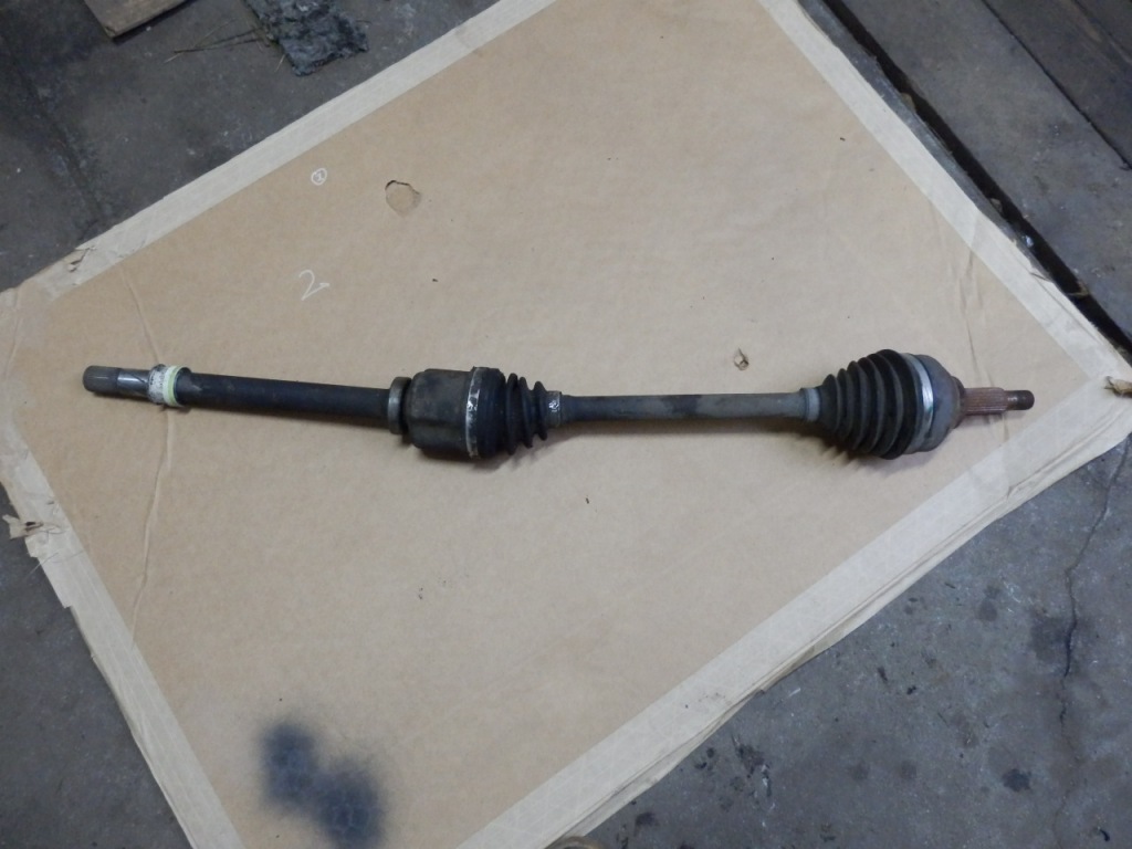 фото №1, Renault trafic lift 07-14 привідний вал права довга вісь