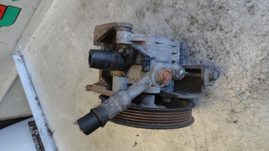 фото №1, Насос усилителя mitsubishi colt iv