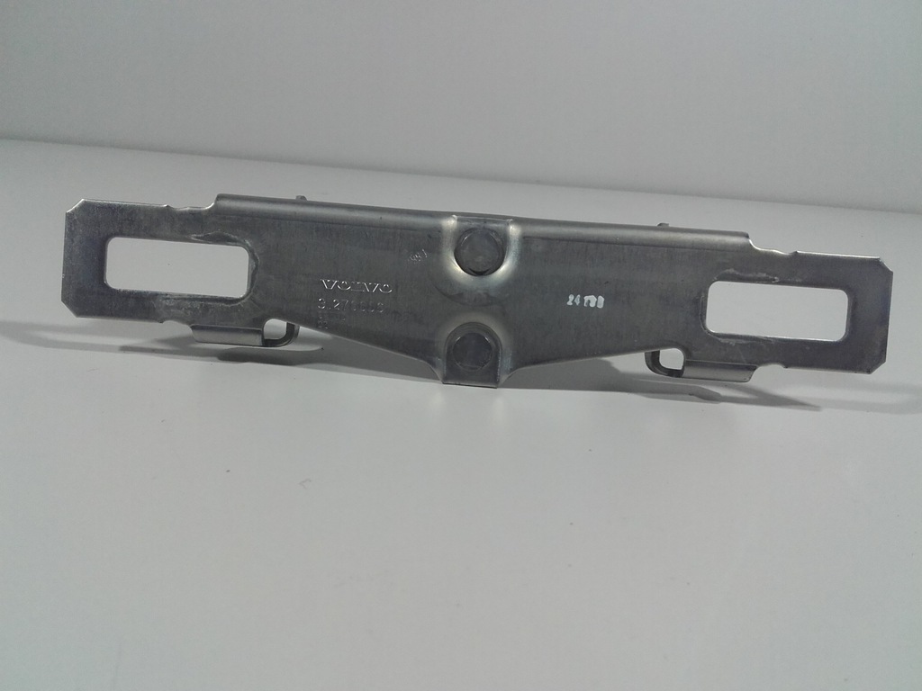фото №4, Volvo v40 16r засов замка крышки задняя