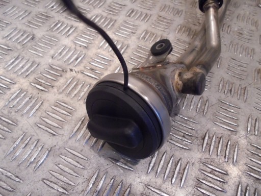 фото №3, Idealny kpl.wlew топлива mercedes sls w197 1