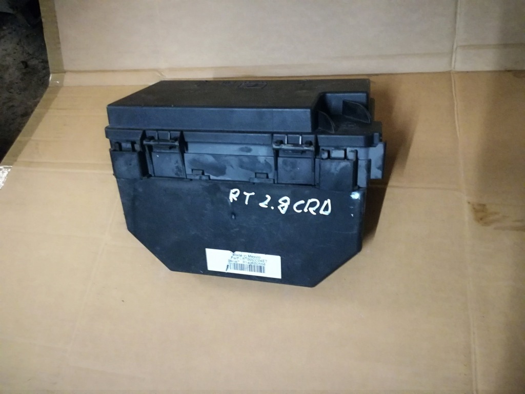 фото №1, Voyager lancia 2.8 crd 08-17r коробка предохранитель