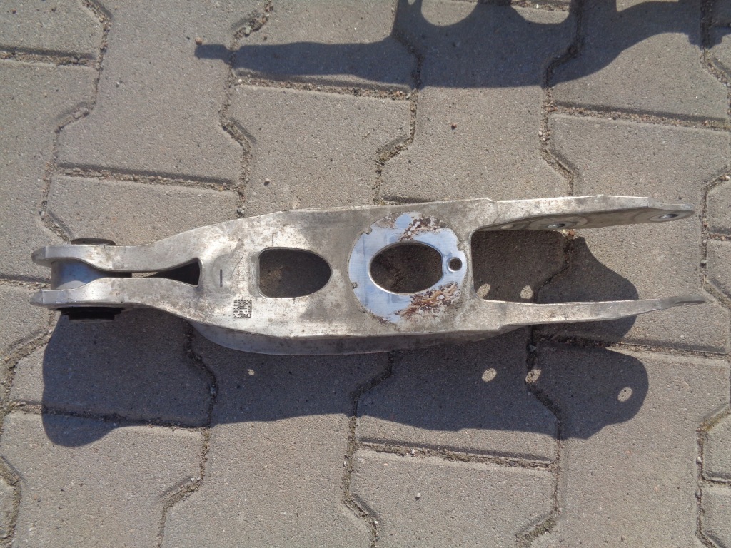 фото №13, Audi оригинальный номер 8w0505311e рычаг