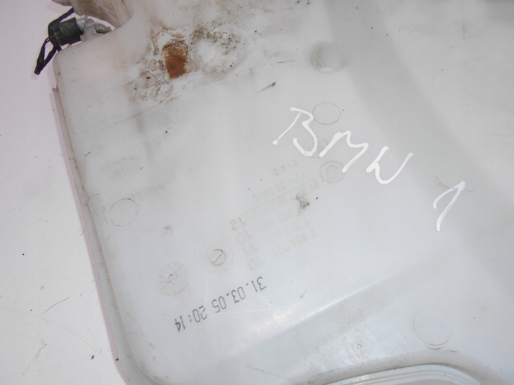 фото №4, Bmw 1 e87 бачок омивача 2006r