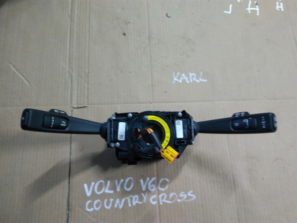 фото №1, Перемикачі комбінований стрічка volvo v60 lift 2017r