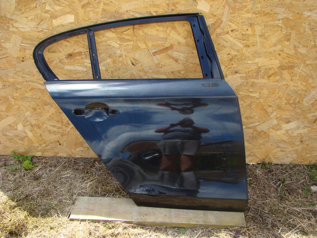 фото №1, Bmw i 1 e87 2004-2010r дверь правое задние d433