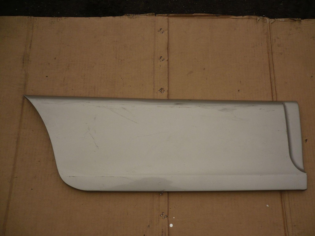 фото №1, Kia carens i молдинг бічна двері права правий задня