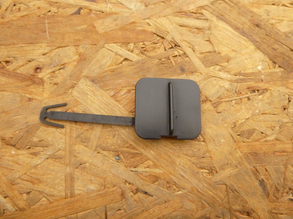 фото №1, Peugeot 407 заглушка фаркоп hak бампер перед